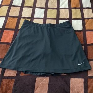 Black Nike tennis skirt
